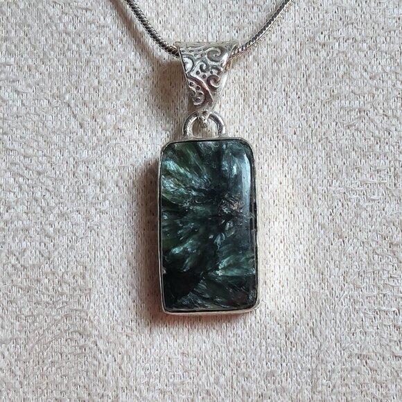 ARTISAN SERAPHINITE NECKLACE ORNATE ETCHED BAIL INCLUDES CHAIN - Picture 5 of 6